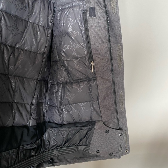 The North Face Winter Coat - Picture 5 of 6